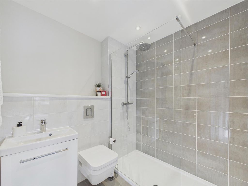 Additional image 15 of 4 bed detached house to rent4 Bay Tree Close, Upton-Upon-Severn, Worcester WR8