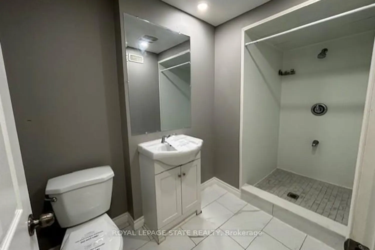 Additional image 11 of 45 Thames Way