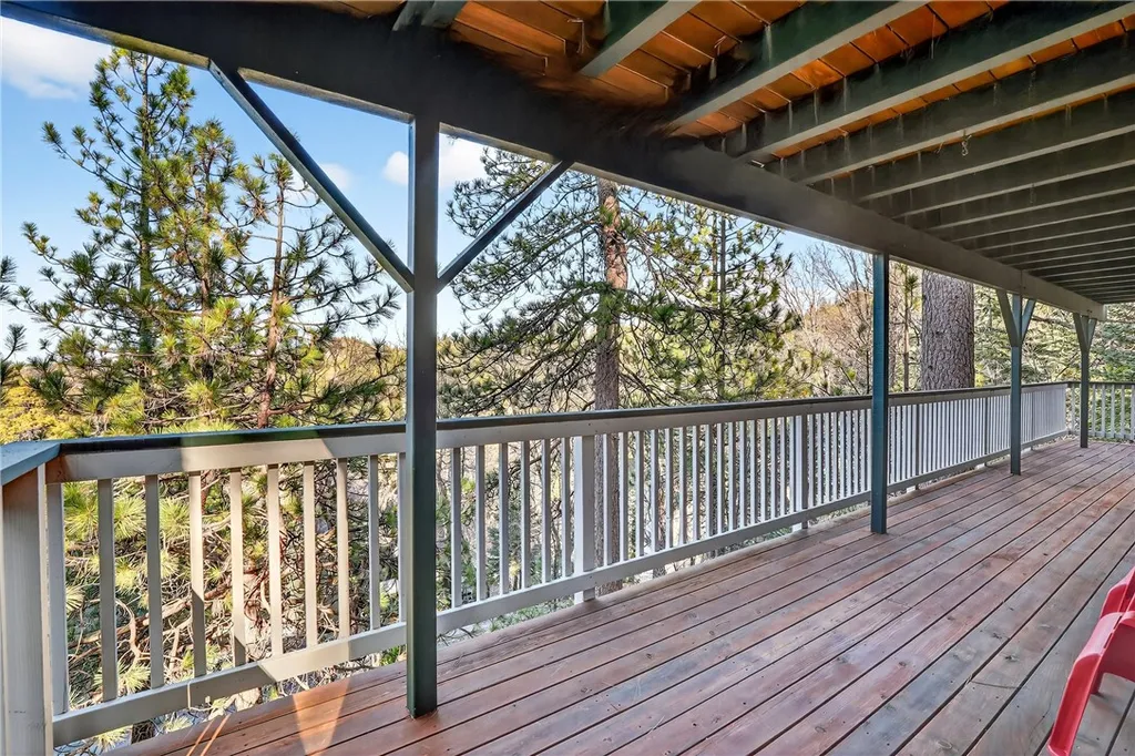 Additional image 37 of 26633 Thunderbird Dr, Lake Arrowhead, CA 92352