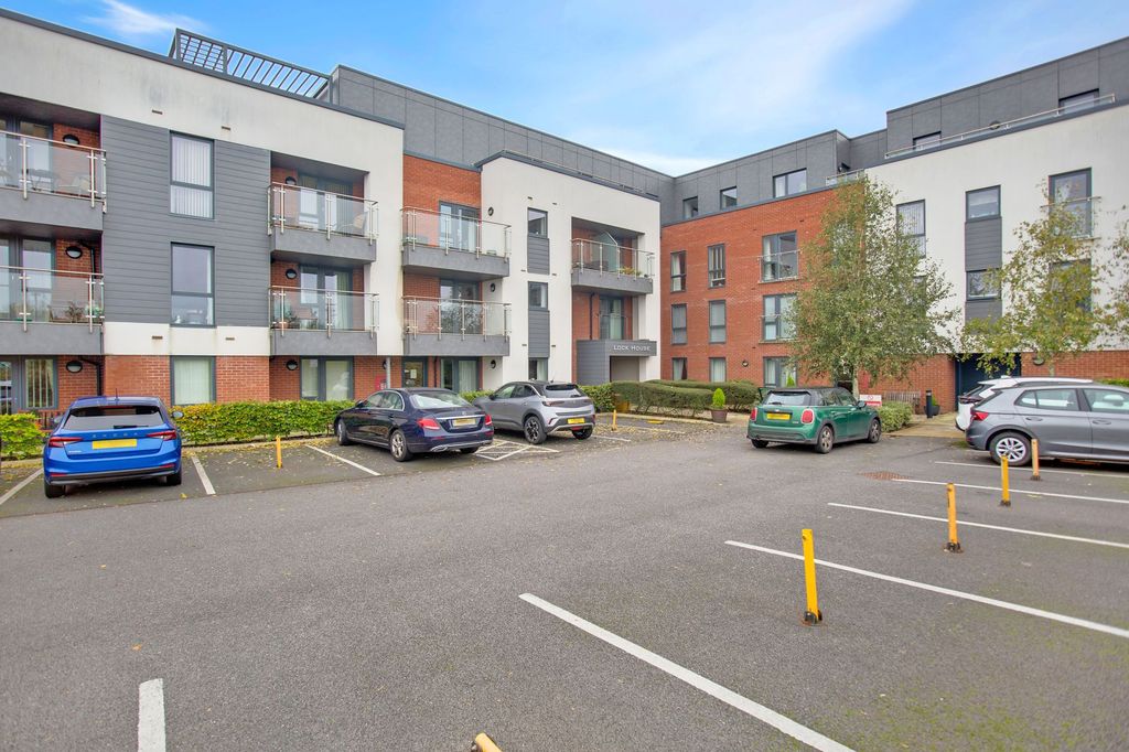 Additional image 18 of 2 bed flat to rentKeeper Close, Taunton TA1