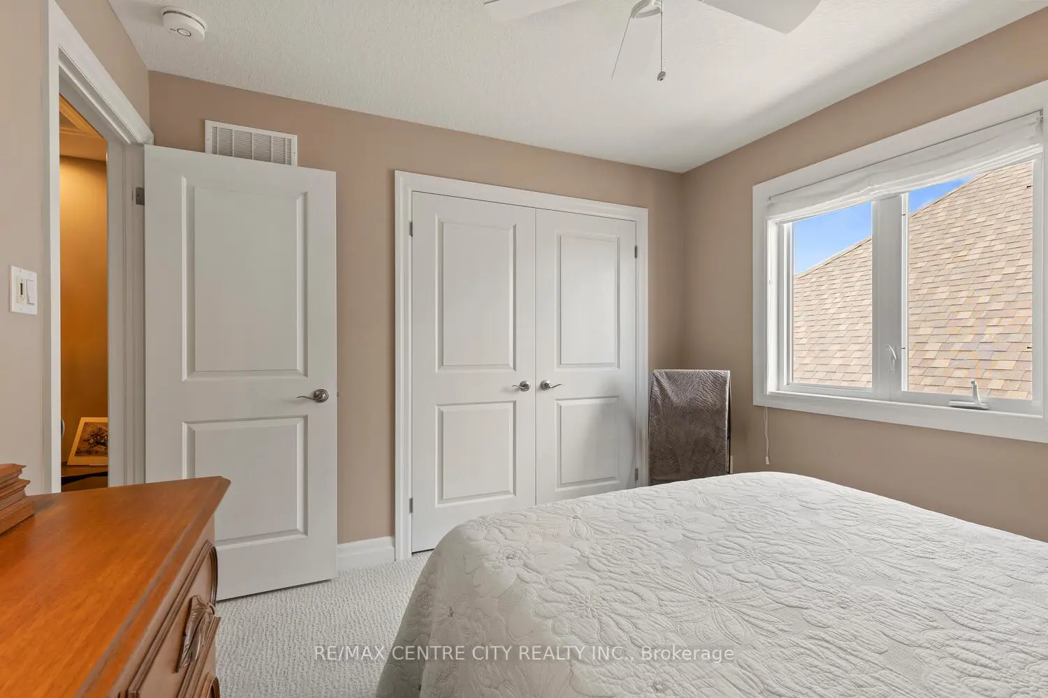 Additional image 17 of 24-2081 Wallingford Avenue