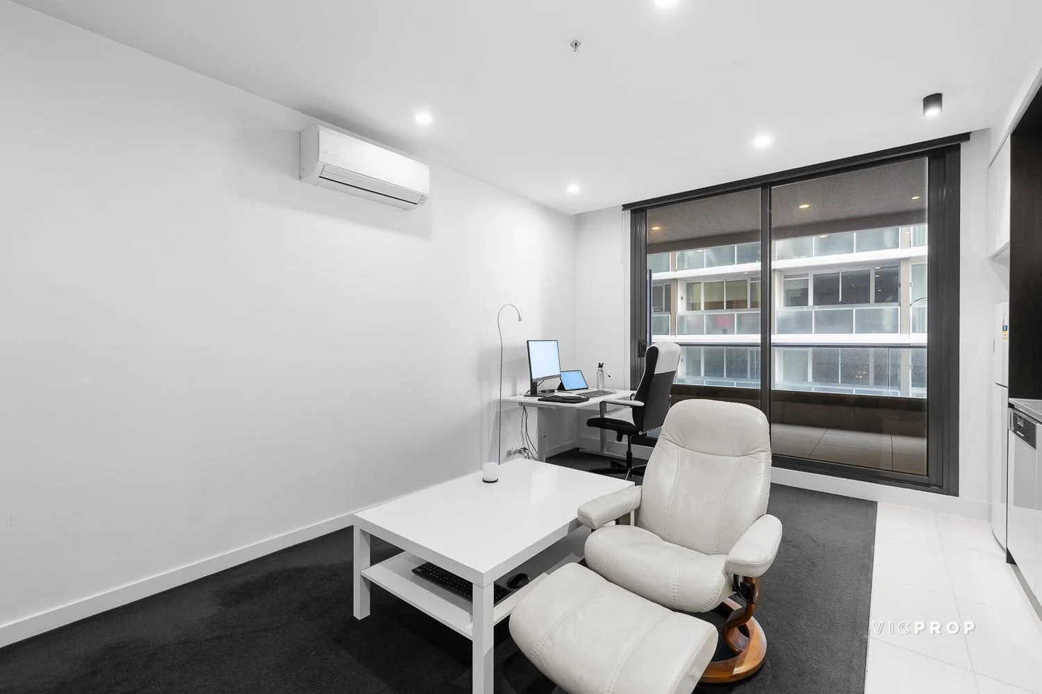 Additional image 3 of 710/3 Yarra Street, South Yarra VIC 3141