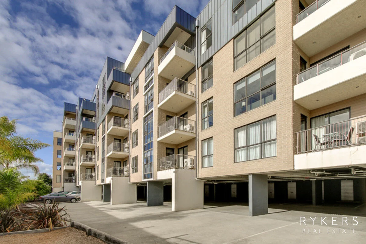 Additional image 2 of 211/1 Esplanade, Lakes Entrance VIC 3909