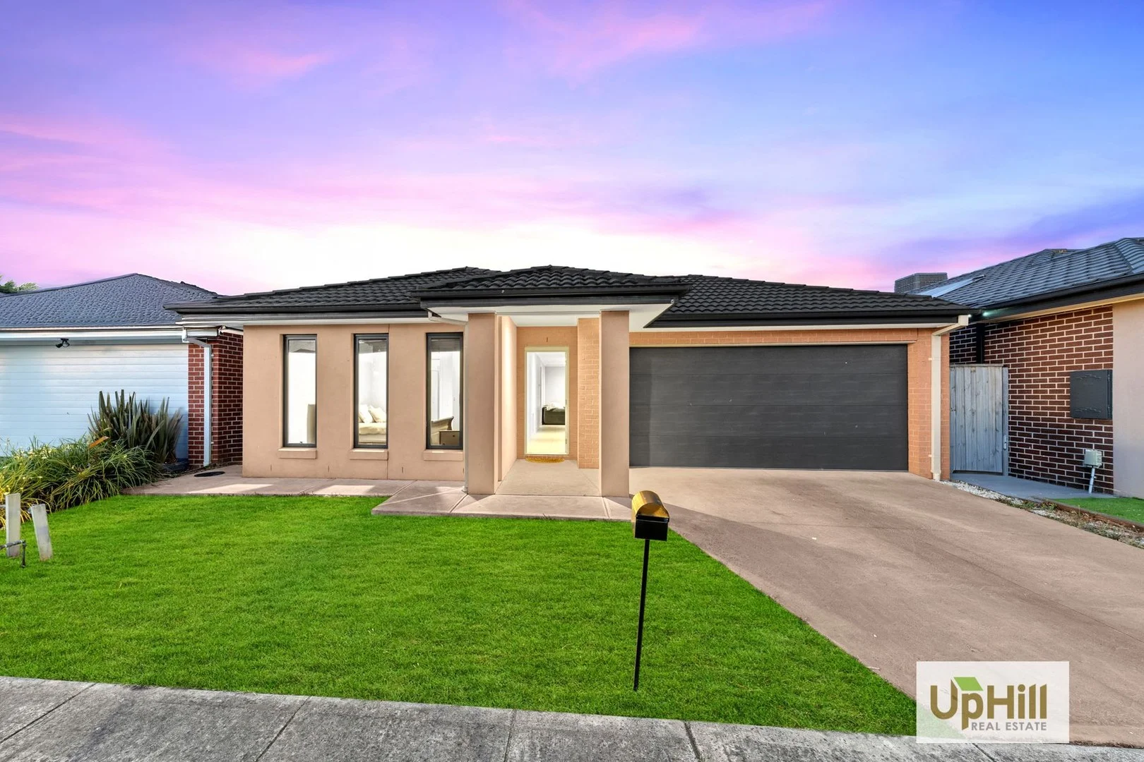9 Langshan Road, Clyde North VIC 3978