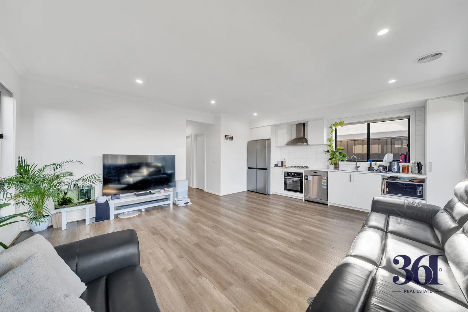 Additional image 6 of 100 Medallion Boulevard, Tarneit VIC 3029