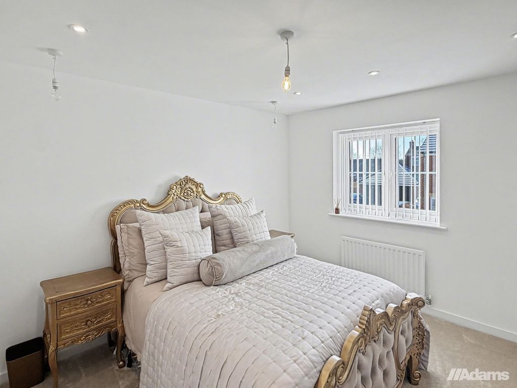 Additional image 13 of 4 bed detached house to rentHughes Close, Farnworth, Widnes WA8