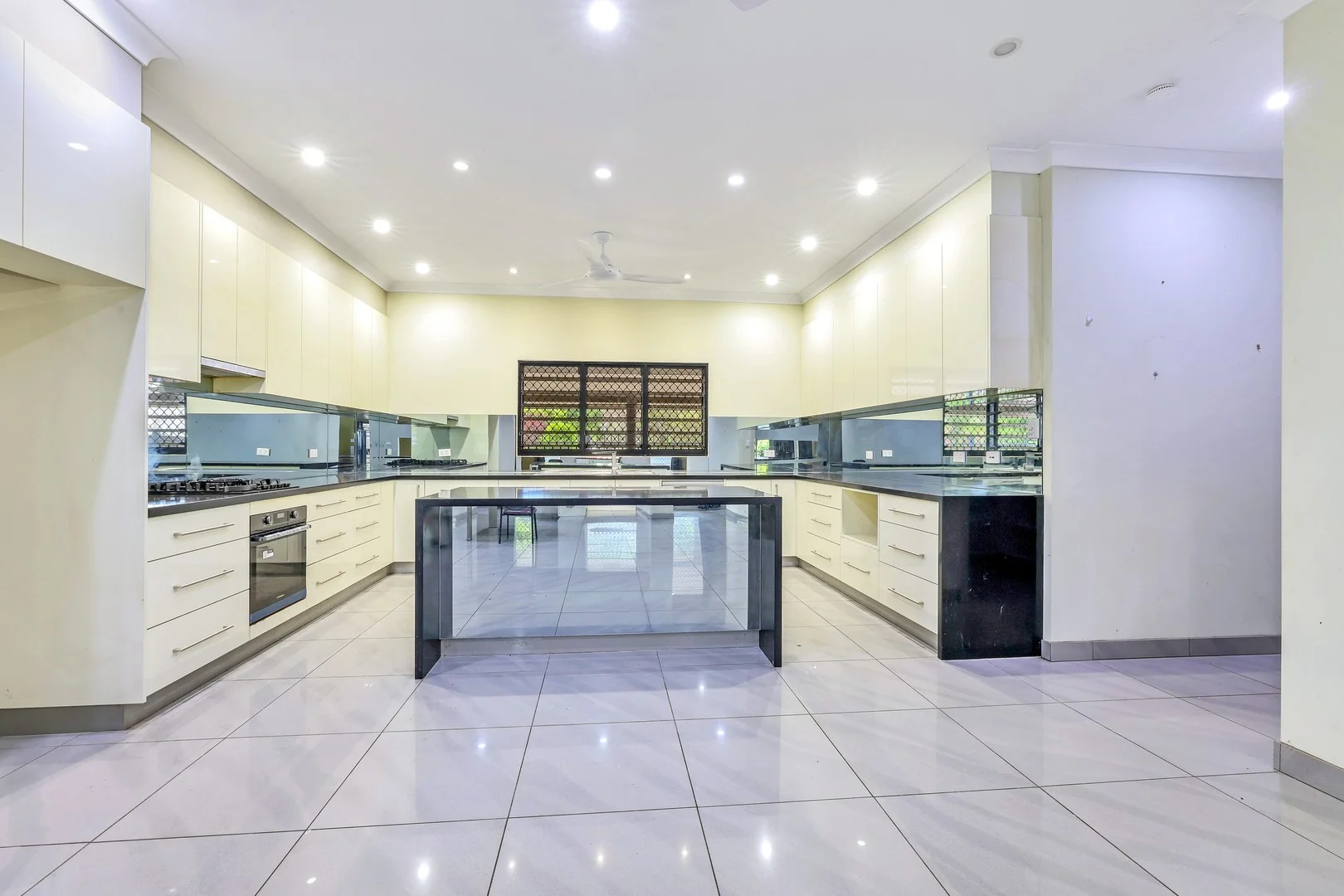 30 Orchard Road, Coconut Grove NT 0810