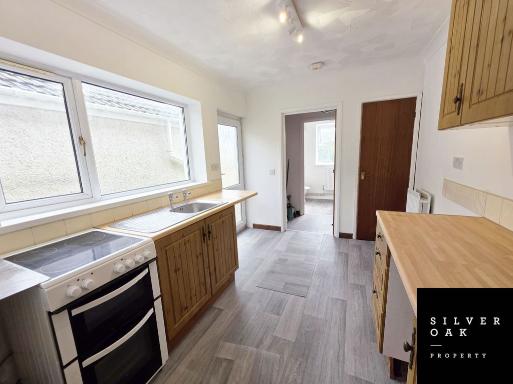 Additional image 4 of 1 bed flat to rentGround Floor Flat, 12A, Glanmor Terrace, Burry Port, Carmarthenshire SA16