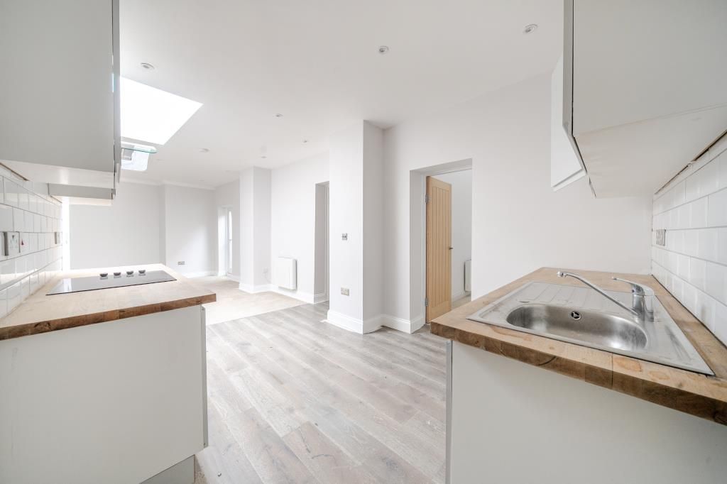 Additional image 4 of 2 bed flat to rentNewbury, Berkshire RG14