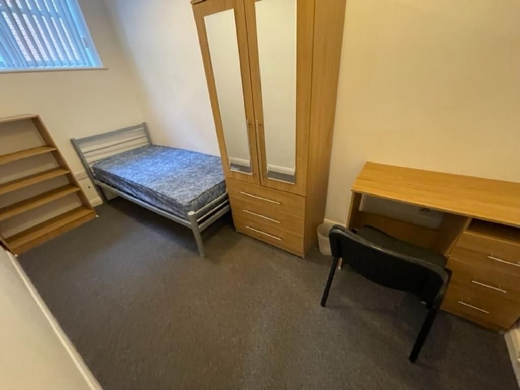 Additional image 10 of 7 bed flat to rent39B, Warwick Street, Leamington Spa CV32