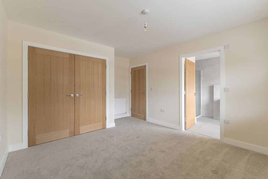 Additional image 13 of 4 bed town house to rentStation Road, Hungerford RG17