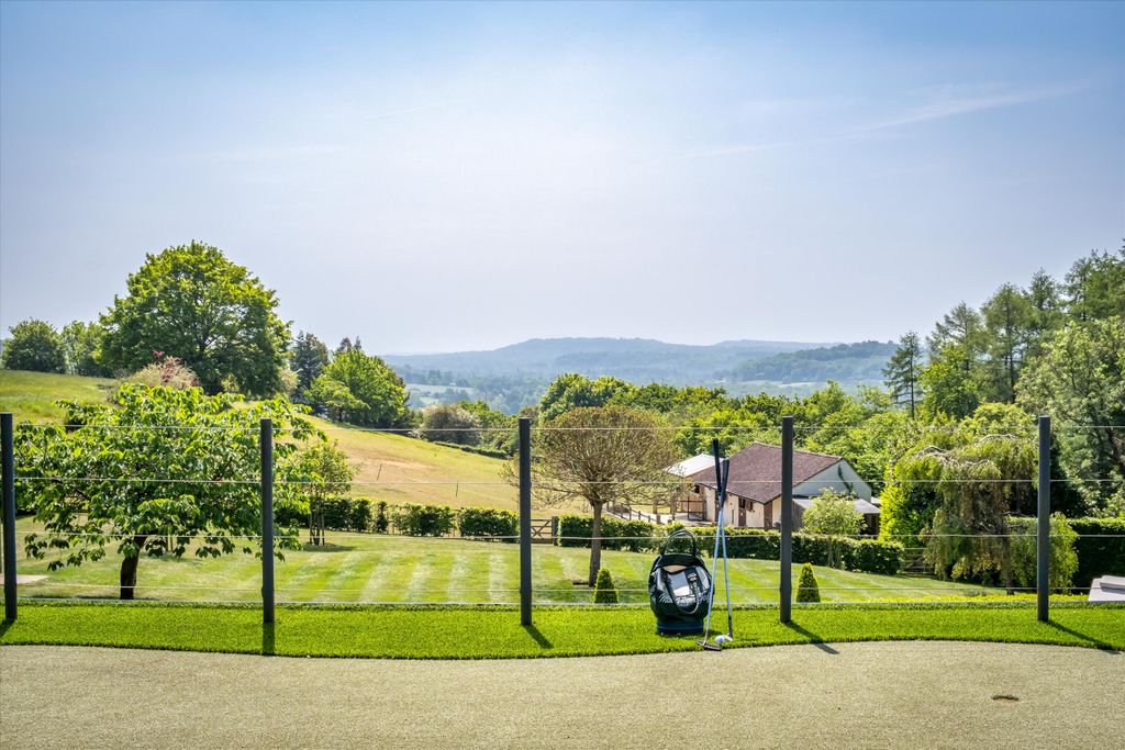 Additional image 25 of 6 bed detached house to rentHalfpenny Lane, Guildford, Surrey GU4