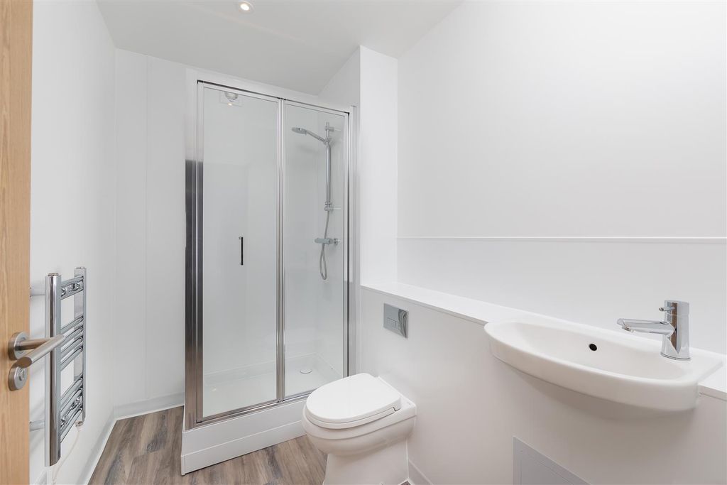 Additional image 5 of 4 bed flat to rentNew North Road, Exeter EX4