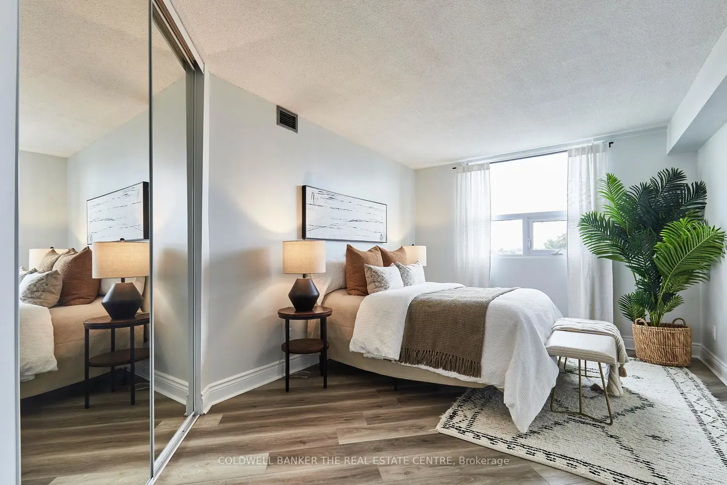 Additional image 10 of 2 Westney Road 401