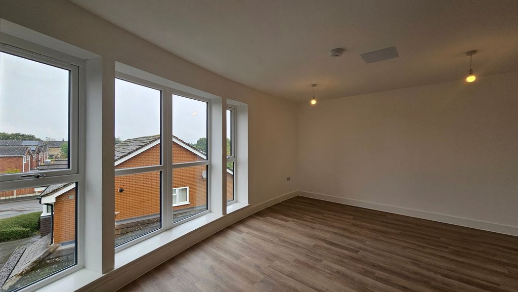 Additional image 4 of 2 bed flat to rentPenkvale Road, Stafford ST17