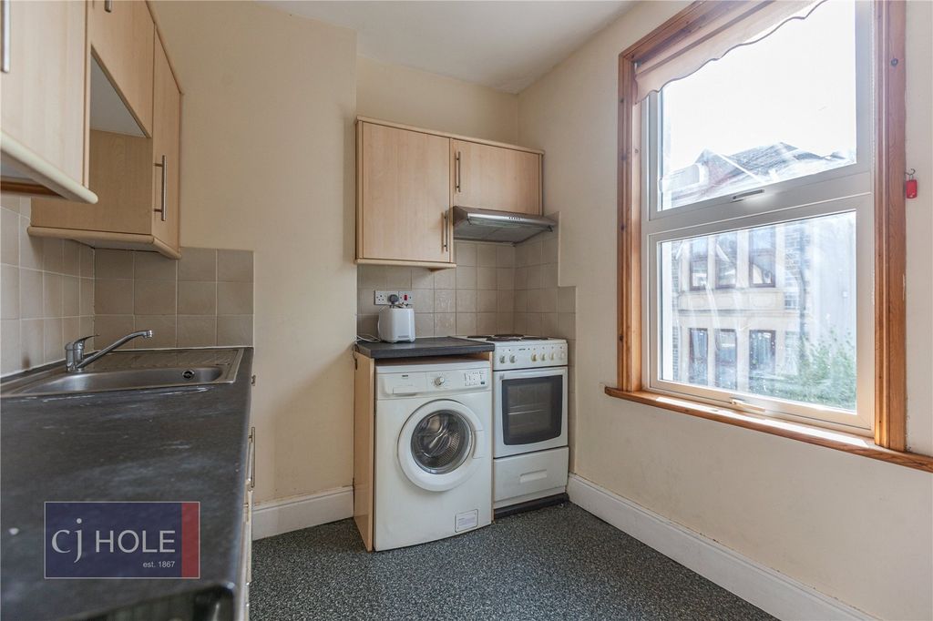 4 bed shared accommodation to rentOldbury Court Road, Fishponds, Bristol BS16 photo 3