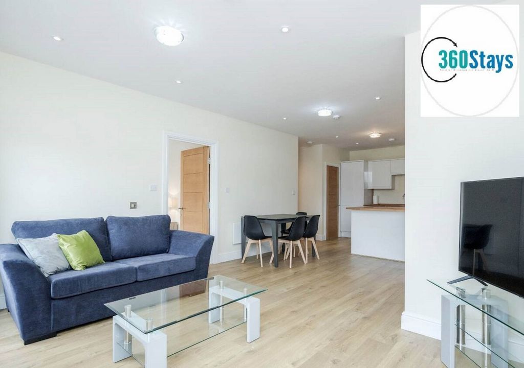 Additional image 14 of 2 bed flat to rentQueen Street, Maidenhead SL6