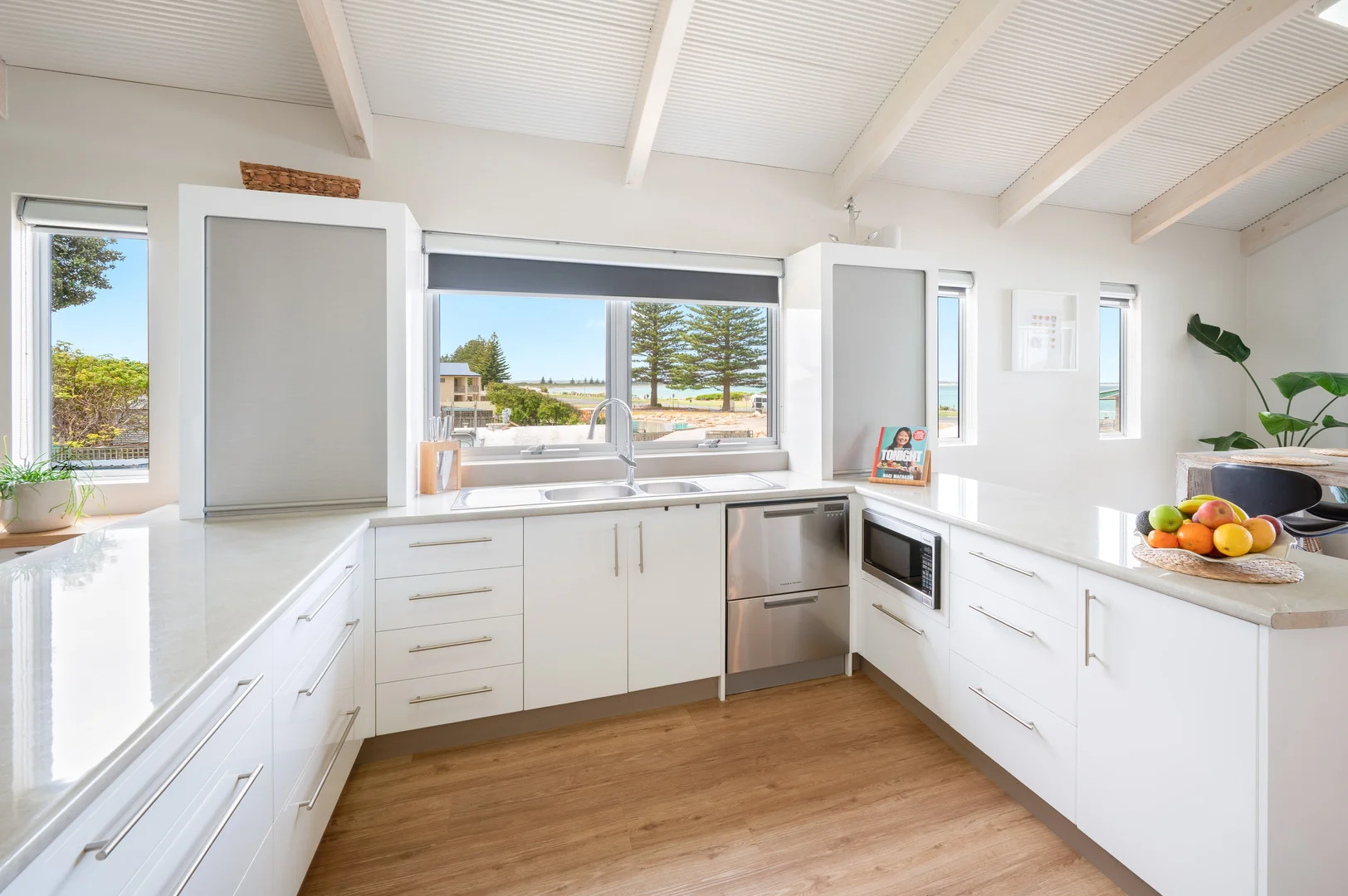 Additional image 10 of 3 & 3A Beach Road, Beachport SA 5280