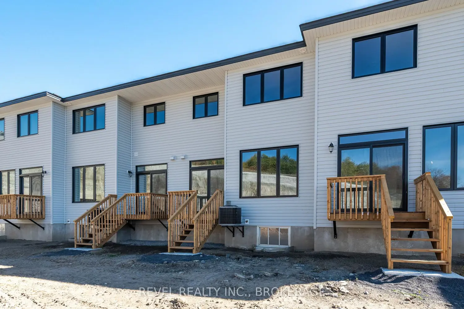 Additional image 20 of 332 Dockside Drive