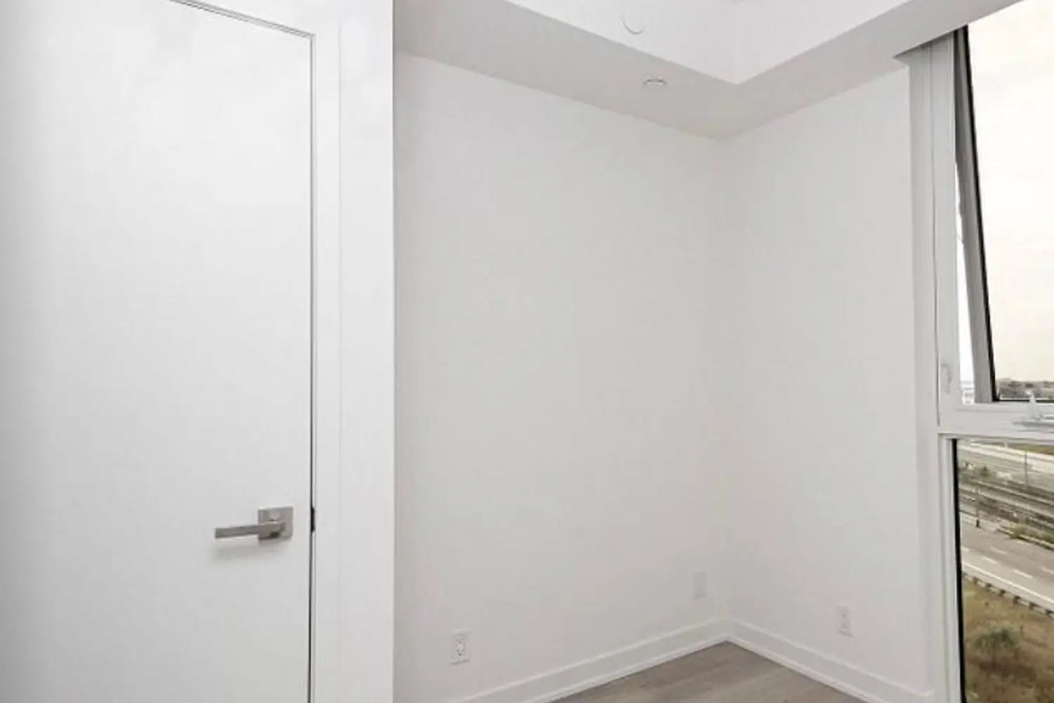 Additional image 9 of 30 Tretti Way 810