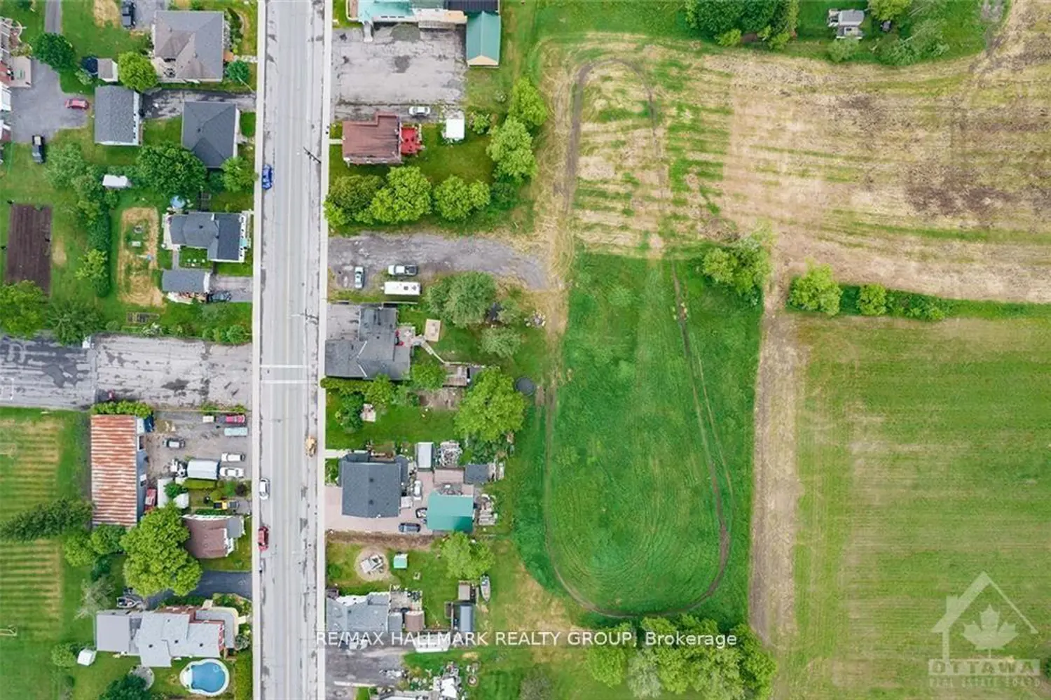 Additional image 13 of 3748 Champlain Street 1