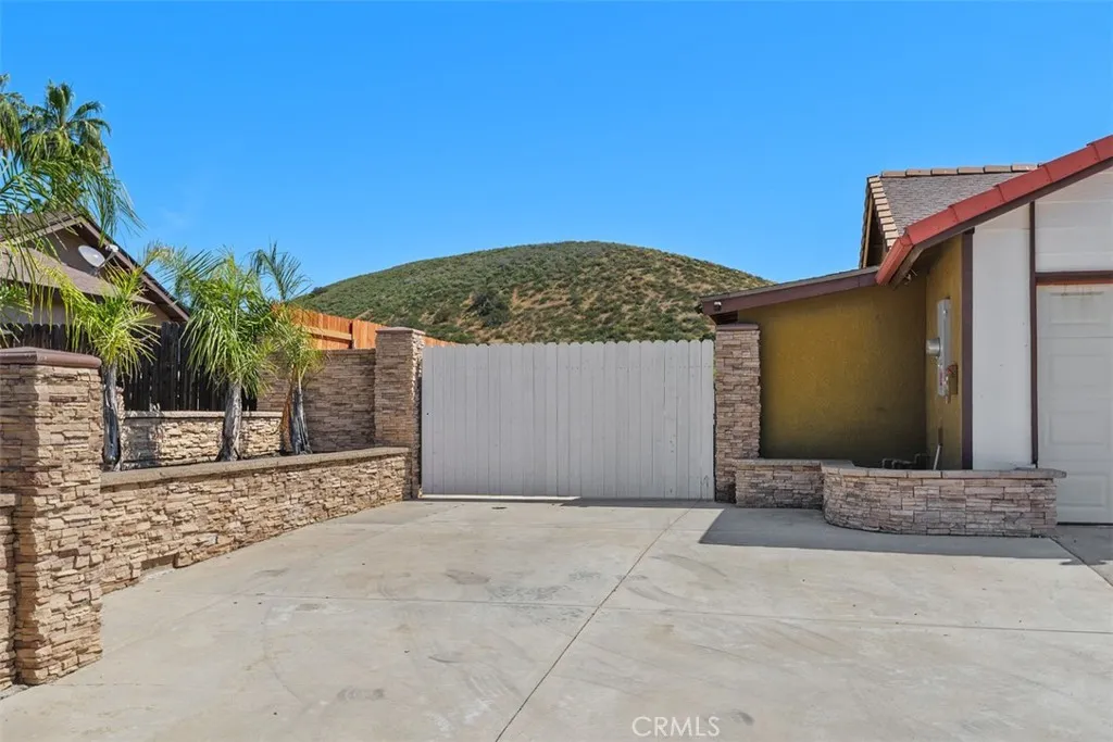 Additional image 3 of 233 Southshore Dr, Lake Elsinore, CA 92530
