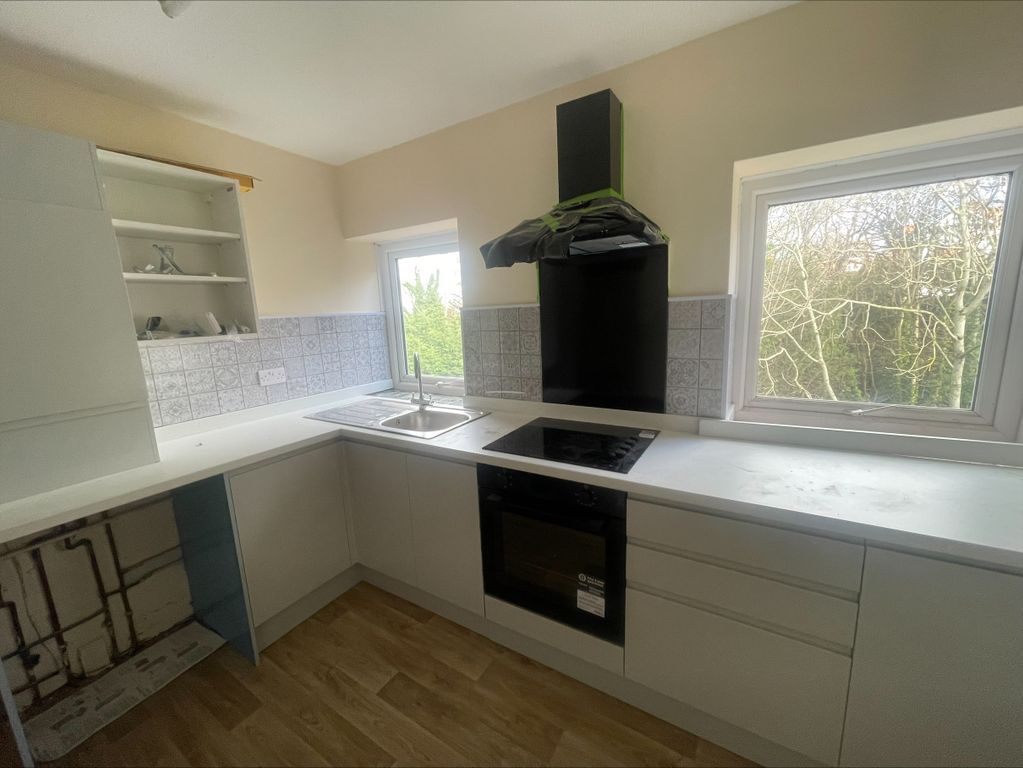 Additional image 4 of 2 bed flat to rentAbergele Road, Colwyn Bay LL29