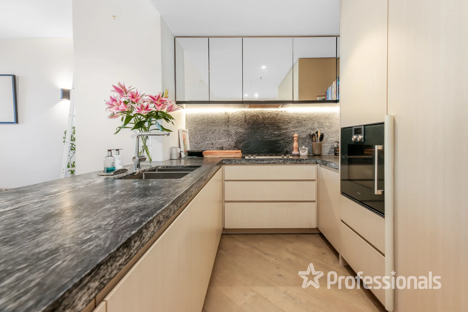 Additional image 5 of 614/499 St Kilda Road, Melbourne VIC 3004