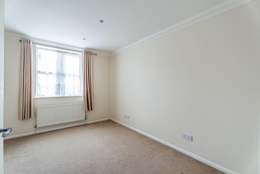 Additional image 6 of Dexter Close, St Albans, Herts, AL1