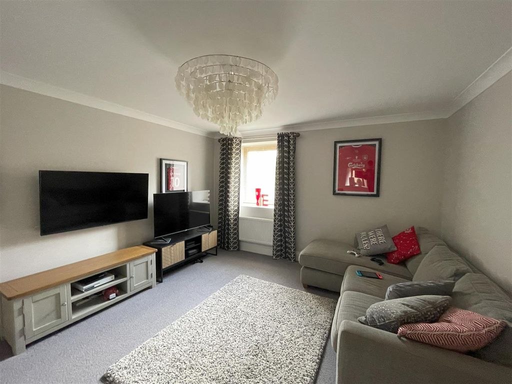Additional image 7 of 3 bed end terrace house to rentHeol Y Banc, Bancffosfelen, Llanelli SA15