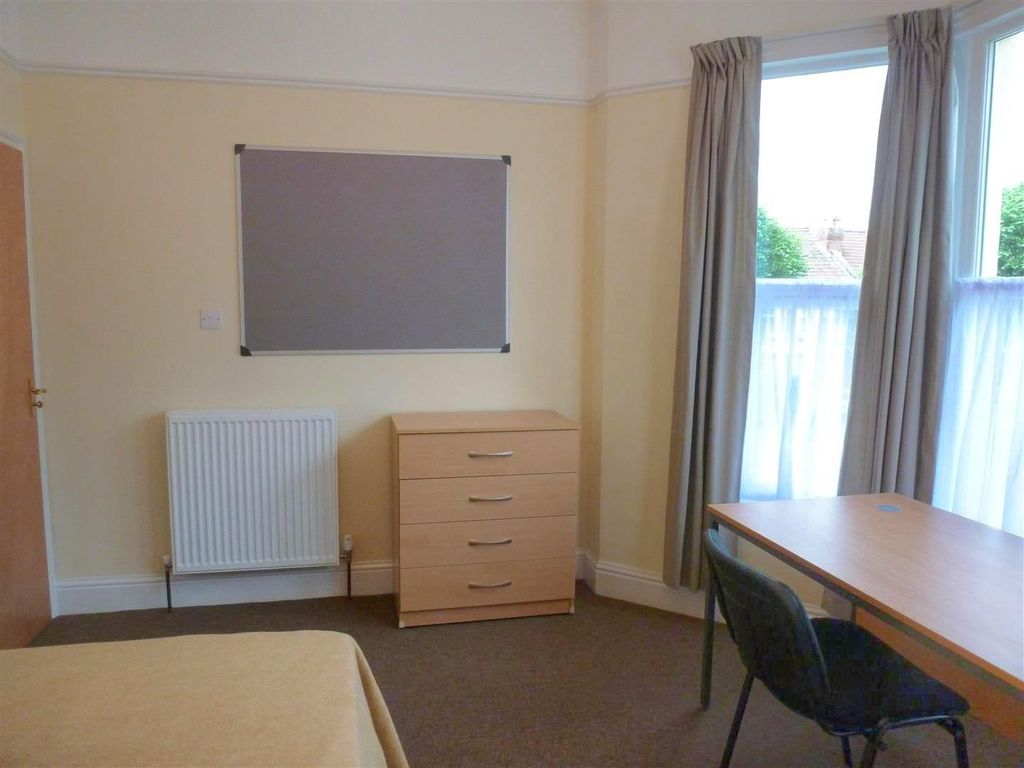 Additional image 22 of 7 bed end terrace house to rentFilton Avenue, Horfield BS7