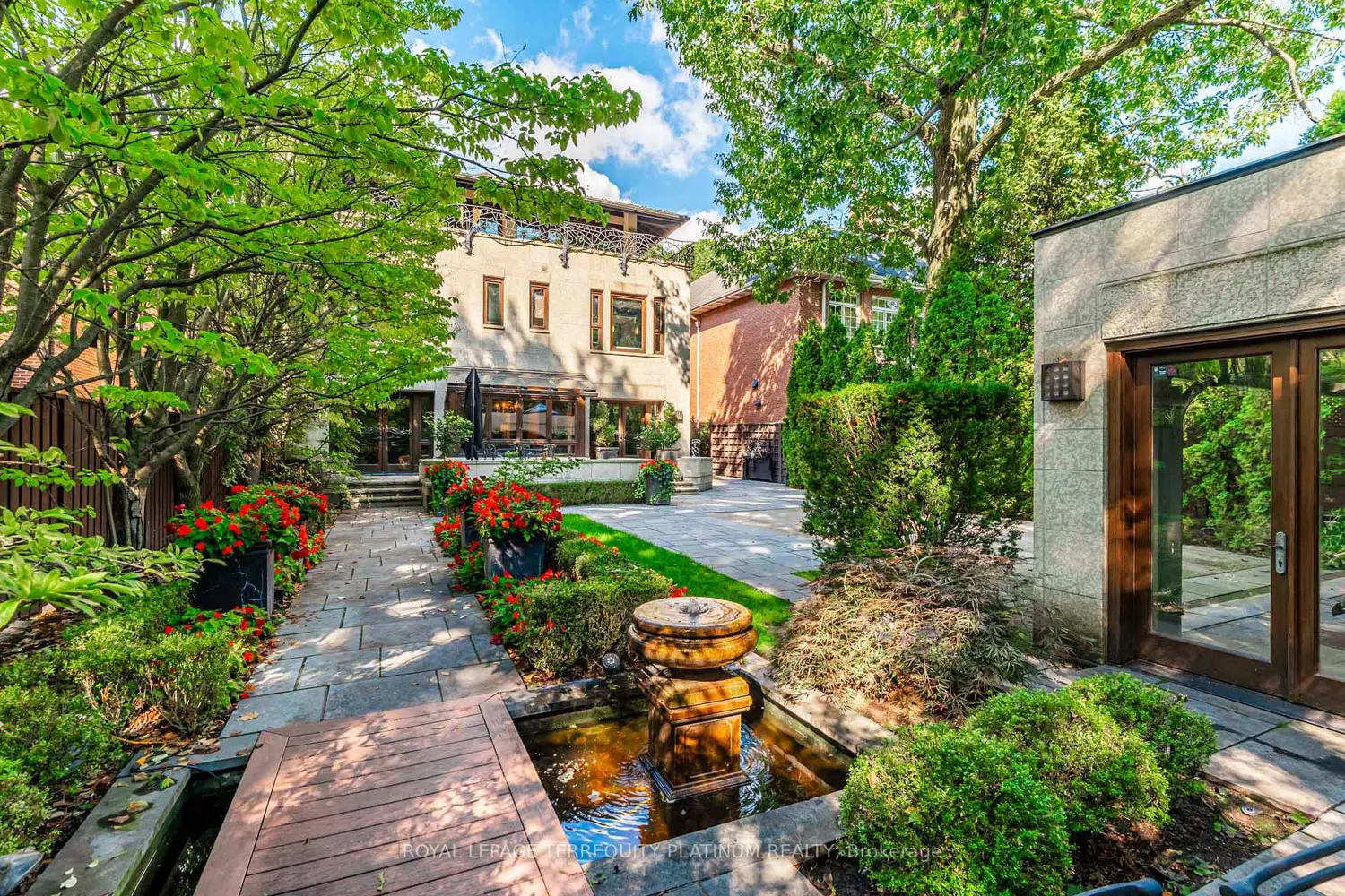 Additional image 19 of 177 Roxborough Drive