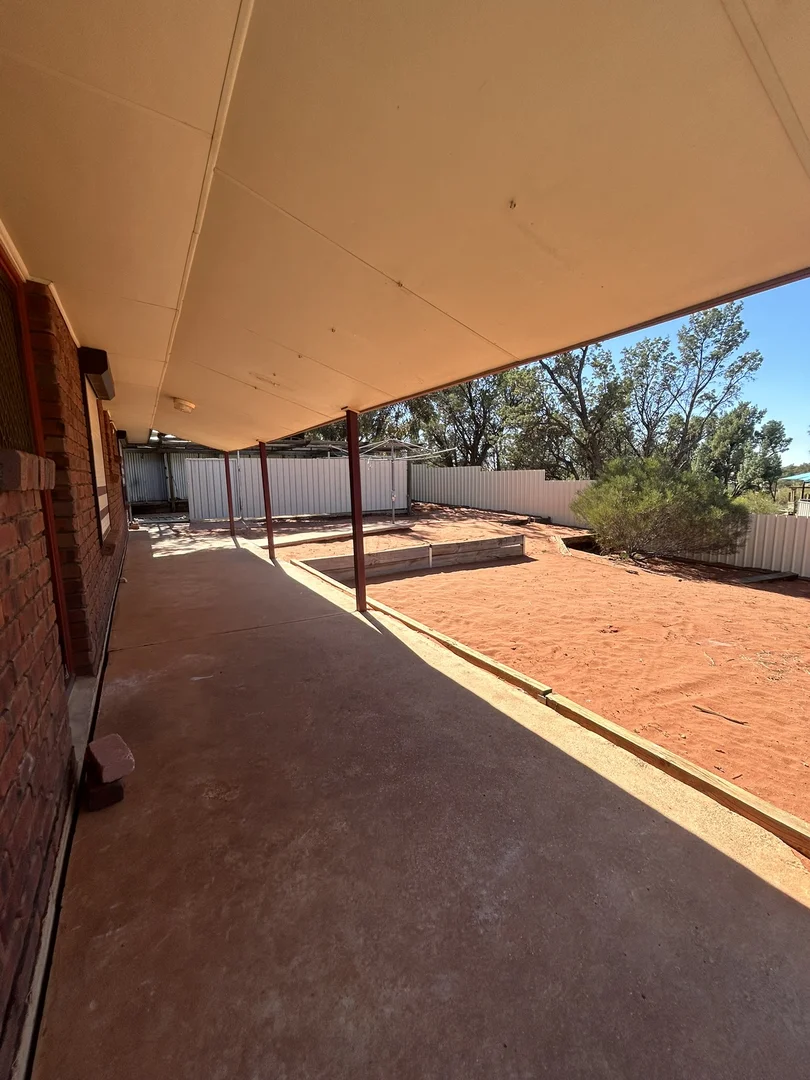 Additional image 25 of 6 Anna Ct, Roxby Downs SA 5725