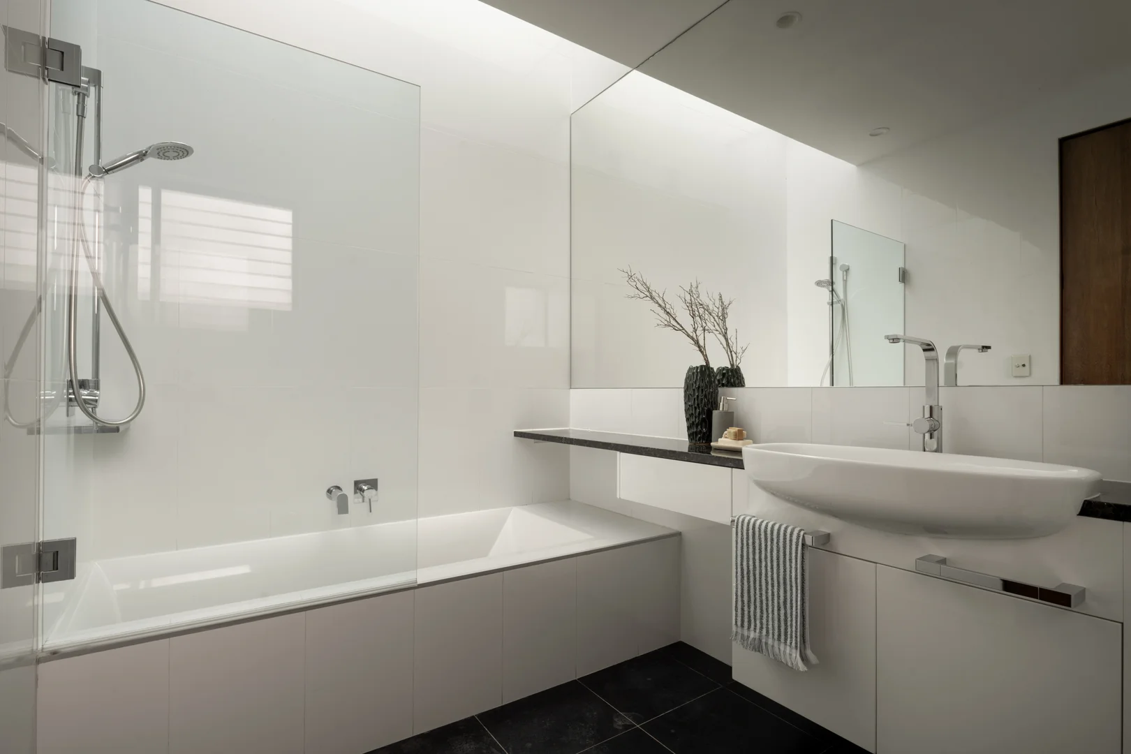 Additional image 14 of 247 Kent Street, Teneriffe QLD 4005