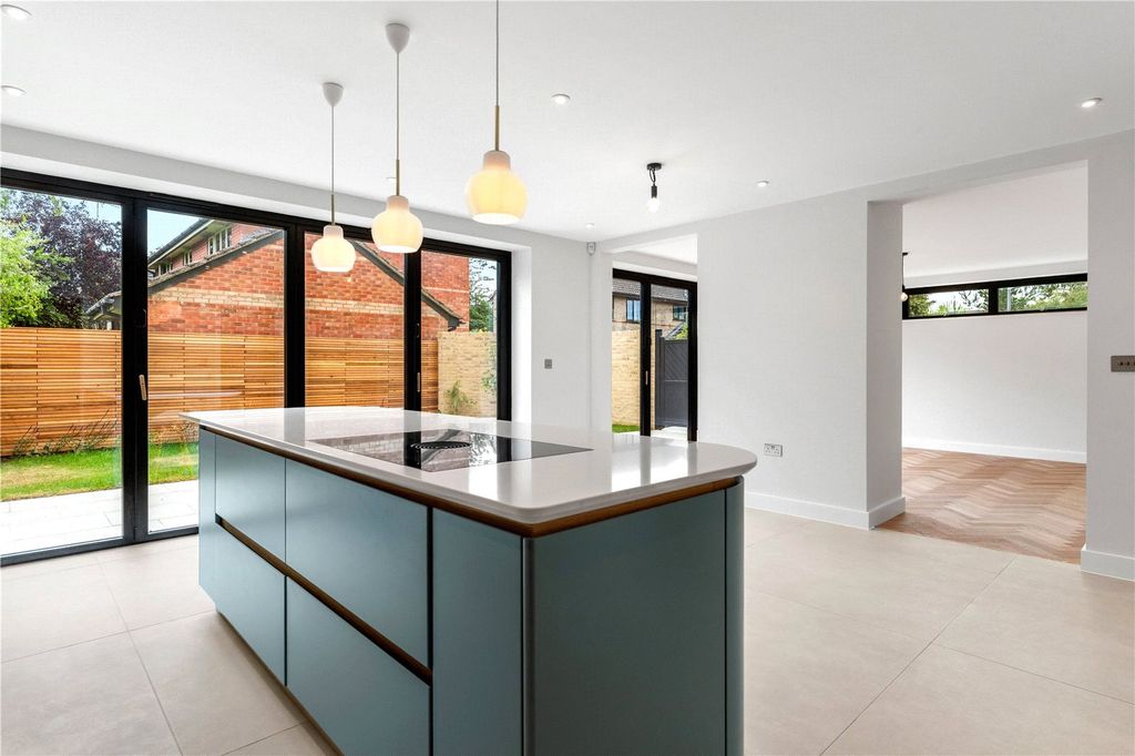 Additional image 5 of 4 bed detached house to rentPearce Close, Cambridge, Cambridgeshire CB3