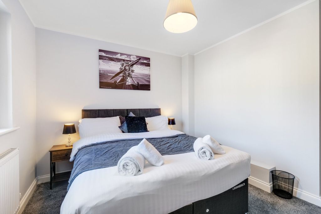 Additional image 4 of 2 bed flat to rentFlat, West Wycombe Road, High Wycombe HP12