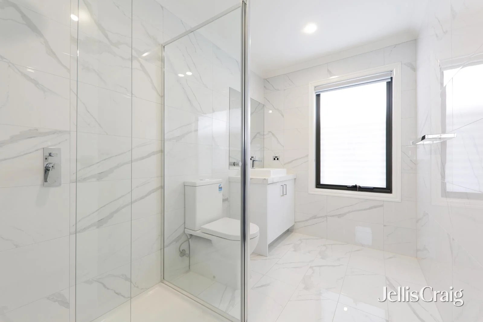 Additional image 5 of 3 & 4/39 Wooddale Grove, Donvale VIC 3111