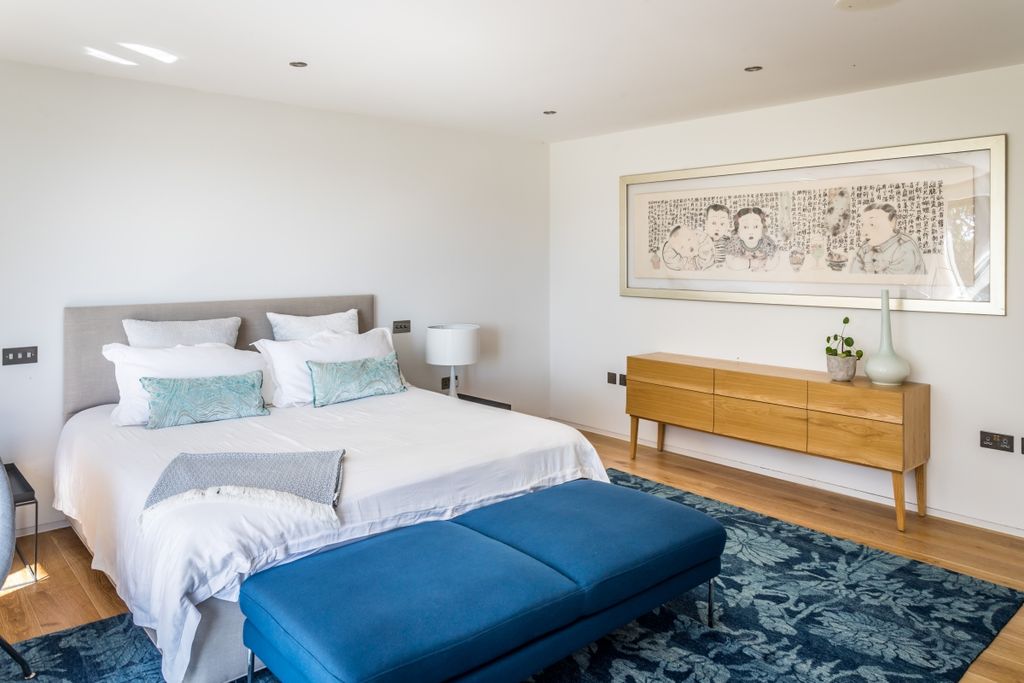Additional image 12 of 5 bed detached house to rentPlumtree Cross Lane, Barns Green, Horsham RH13