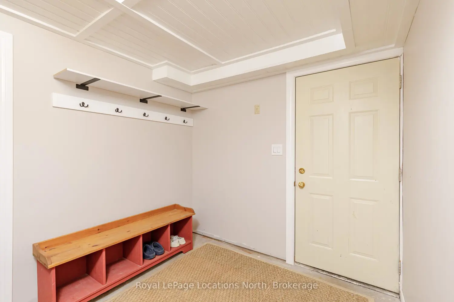 Additional image 12 of 103478 Grey 18 Road