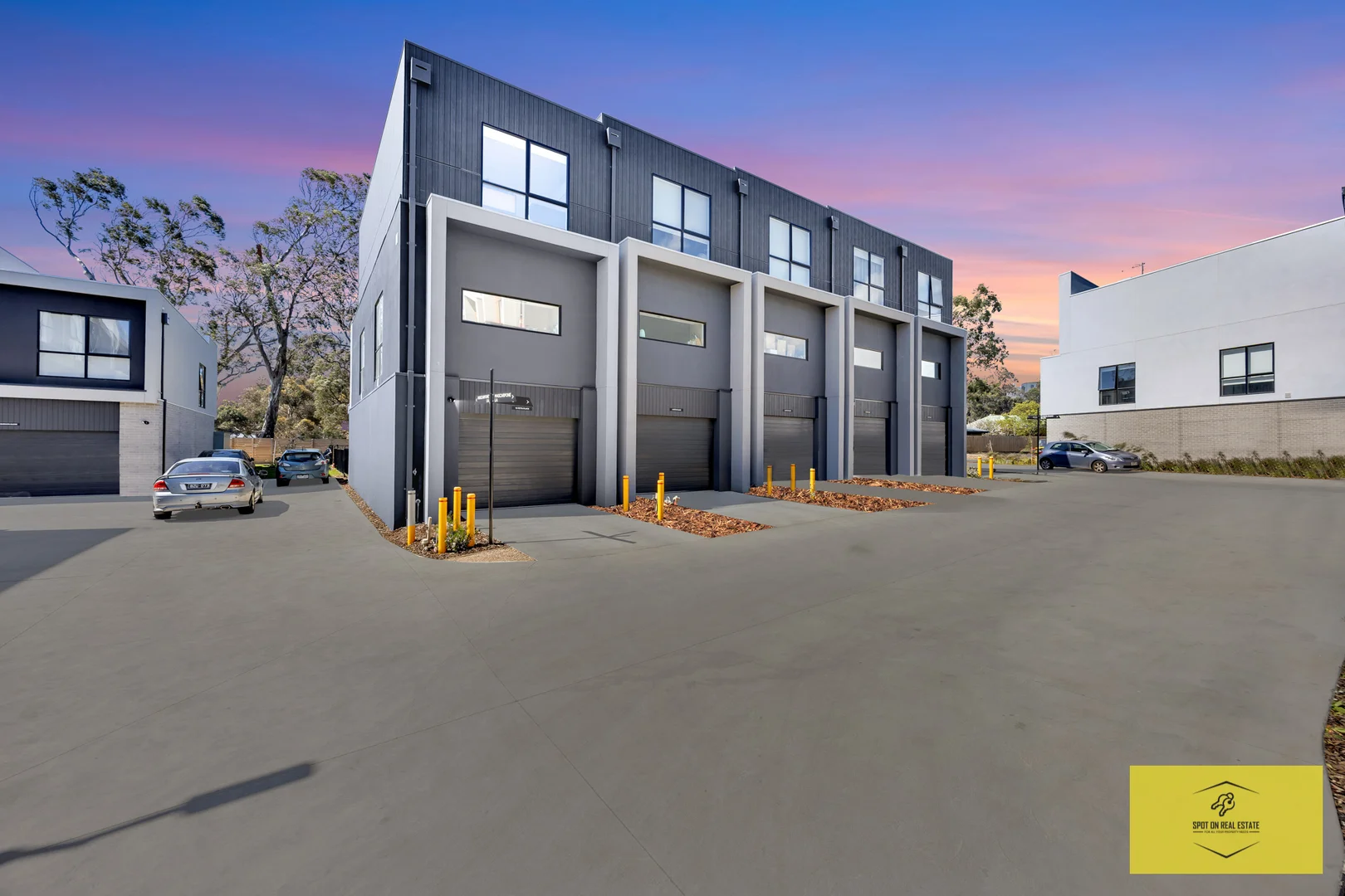 Additional image 16 of 10 Fetta Place, Mill Park VIC 3082