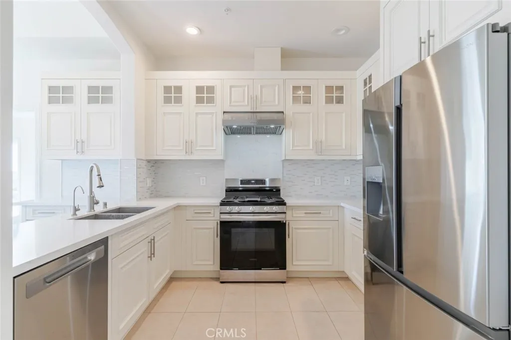 Additional image 3 of 1598 Long Beach Blvd Unit 401, Long Beach, CA 90813