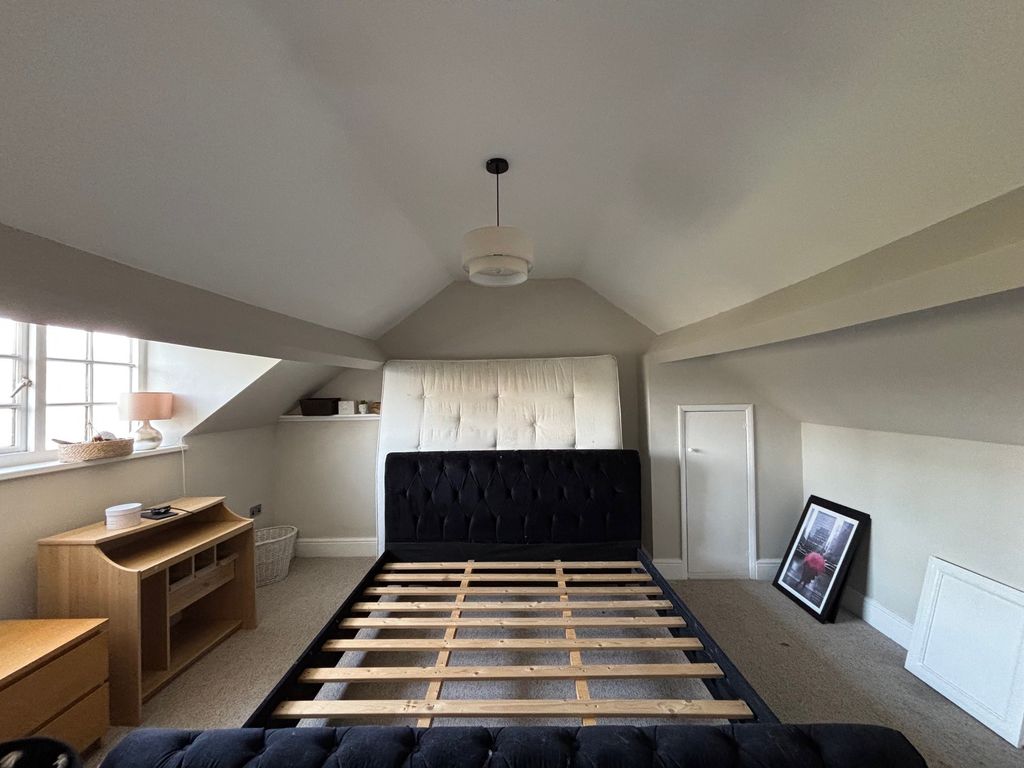 Additional image 14 of 4 bed semi-detached house to rentFerne Dene, Sheffield S21