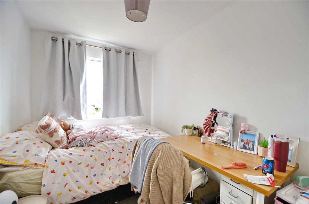 Additional image 12 of 6 bed semi-detached house to rentSlade Baker Way, Bristol, Gloucestershire BS16
