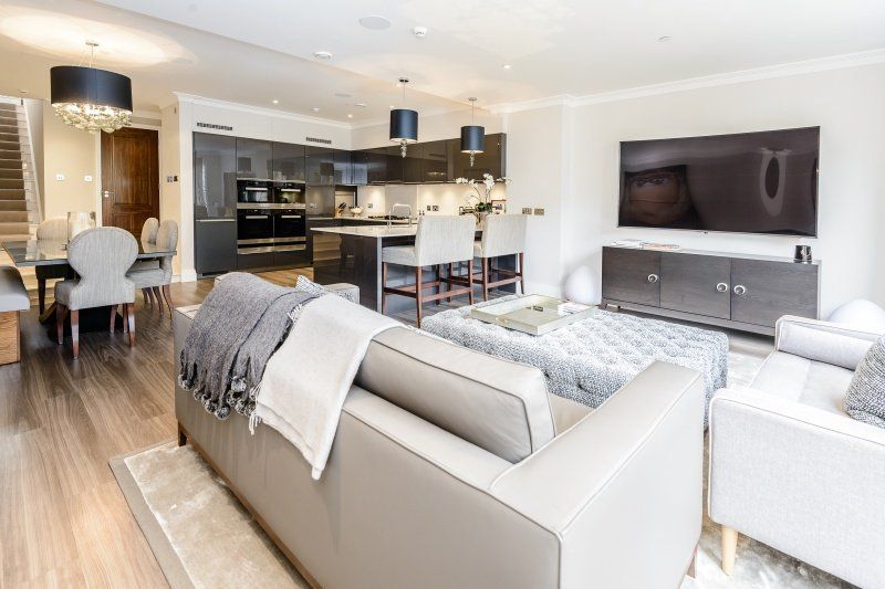 Additional image 8 of 5 bed terraced house to rentKings Road, Windsor, Berkshire SL4
