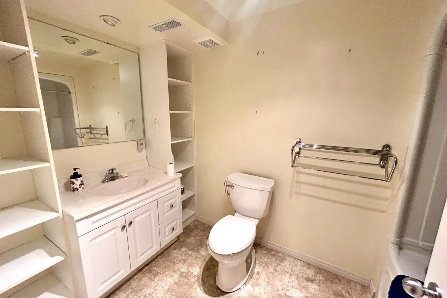 Additional image 14 of 1406 Hancox Court