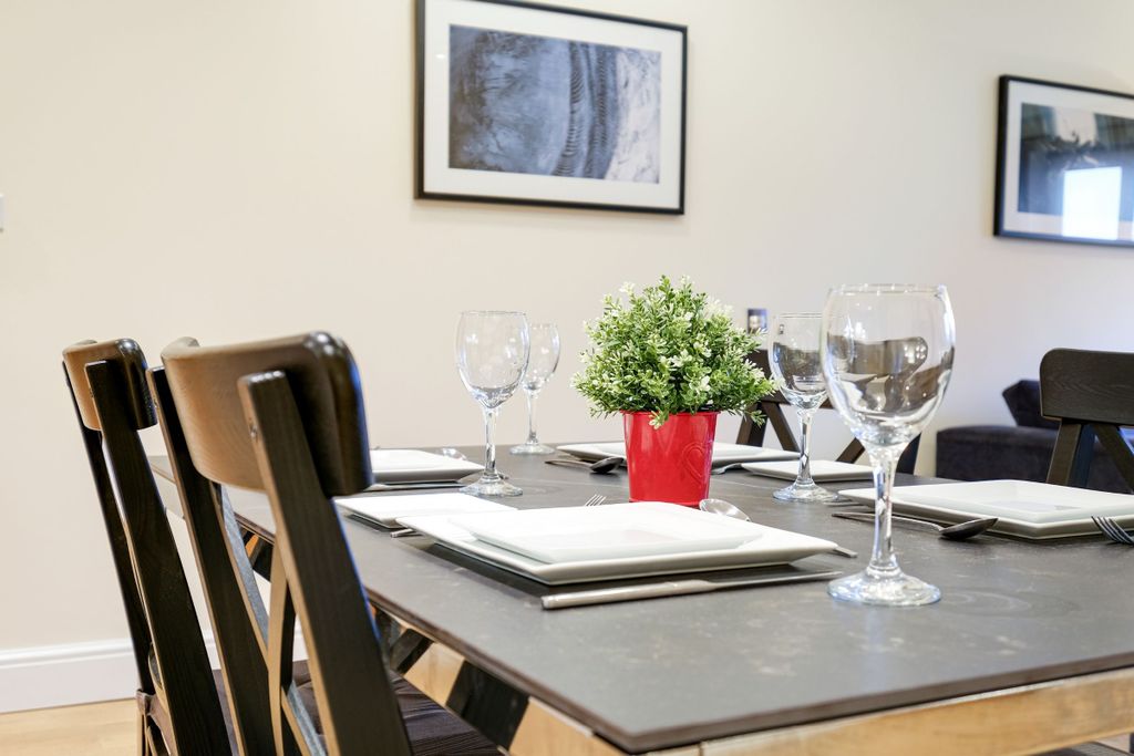 Additional image 36 of 3 bed flat to rentQueen Street, Maidenhead SL6