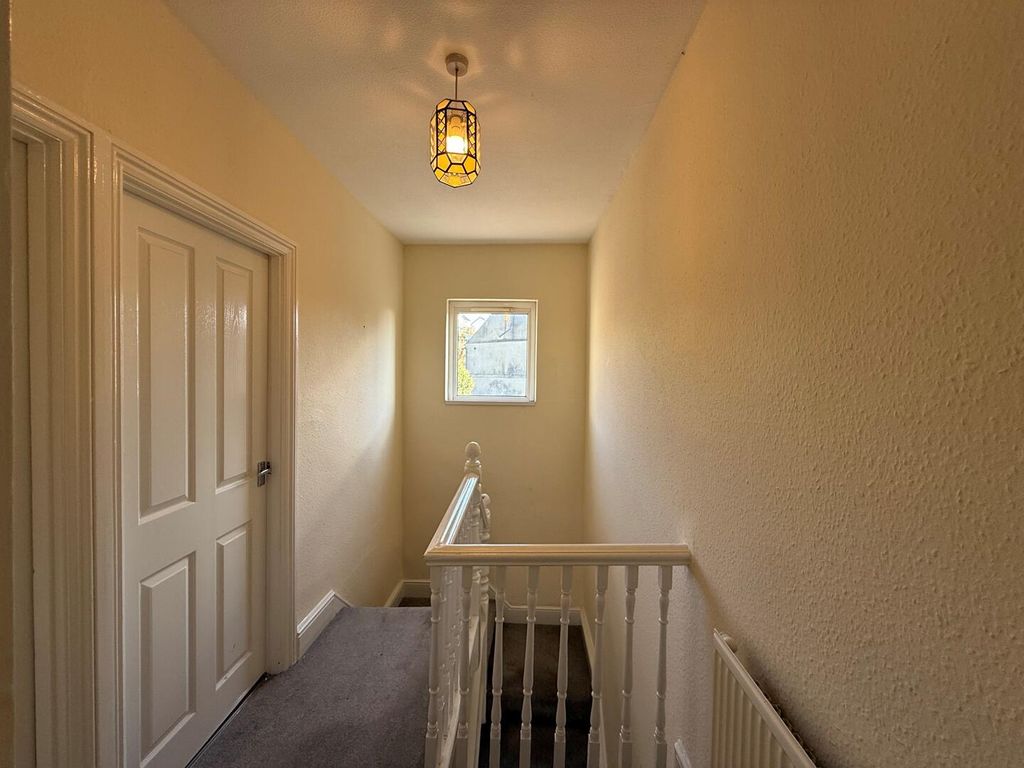 Additional image 6 of 3 bed end terrace house to rentHeol Eglwys, Pen-Y-Fai, Bridgend CF31