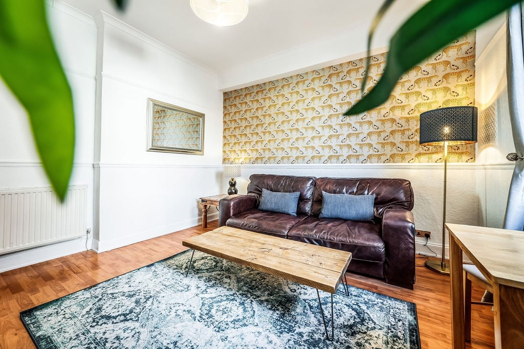 Additional image 3 of 2 Bed Flat, Piersfield Grove, EH8, N1 7GU