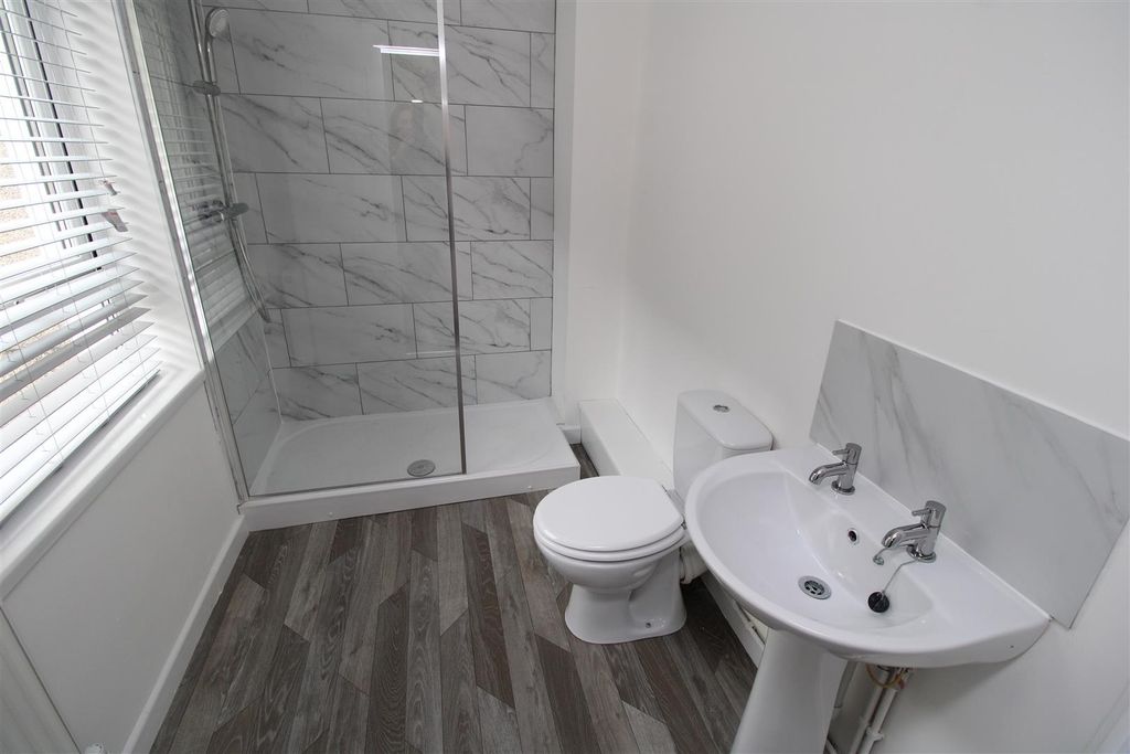 Additional image 2 of 2 bed property to rentArail Street, Six Bells, Abertillery NP13