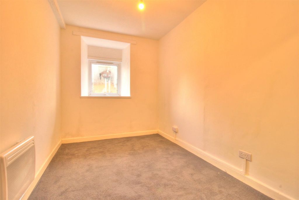 Additional image 2 of 1 bed flat to rentOffice Street, Porth CF39